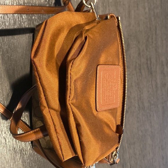 NWT Coach Small Christie Carryall F36619 - Picture 4 of 5